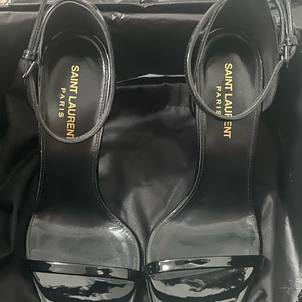 Saint Laurent Glossy Black Heels size 38